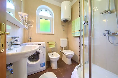 Ferienwohnung Mira, Malinska, Krk