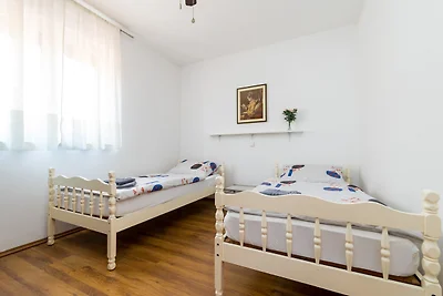 in Zentrum von Malinska