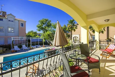 Villa Luka Apartment Red mit Pool