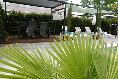 Villa Luka Apartment Red mit Pool