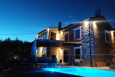 Villa Mia mit Pool bis 9 Personen