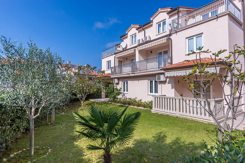Exklusive, strandnahme Ferienwohnung im 2. Stock