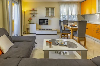 0001/ Julian, Haus Stephan