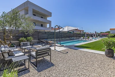 0712/ Caci-A1 mit Pool