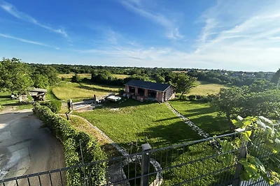 0784/ Annette mit Pool