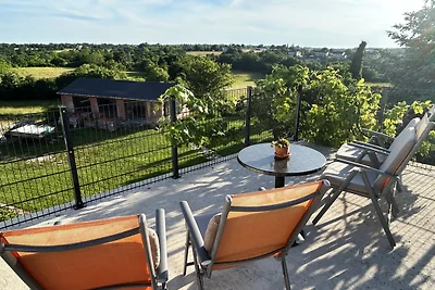 0784/ Annette mit Pool