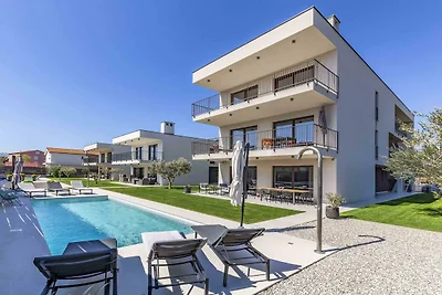 0712/ Caci-A1 mit Pool