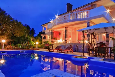 VILLA NATALIA PEROJ