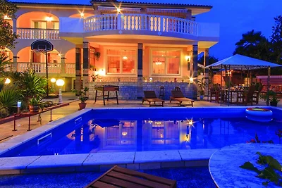 VILLA NATALIA PEROJ