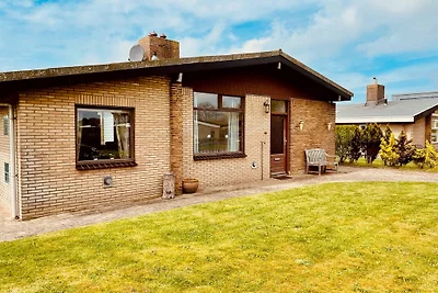 Beach Bungalow Lothar