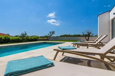 Villa Chiavalon