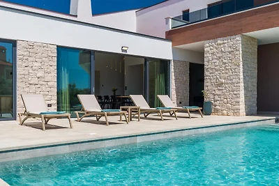 Villa Chiavalon