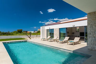 Villa Chiavalon