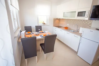 Ferienwohnung  Birikina 6 mit Pool