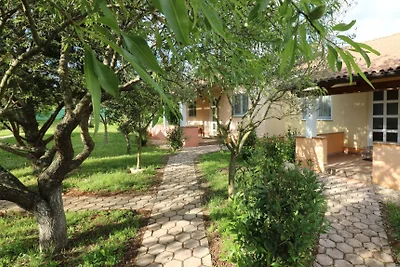 Ferienhaus mit Pool Melisa 56