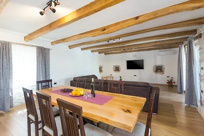 Casa Castello in posizione tranquilla