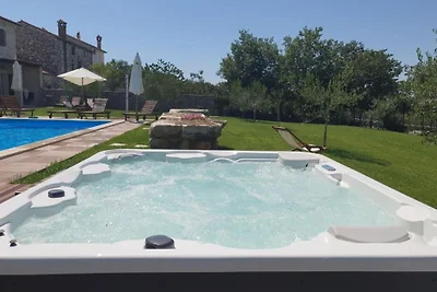 Residence Daniela mit Pool