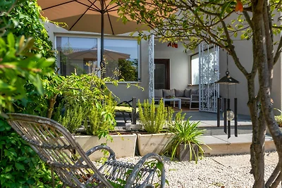 Ferienhaus Carla mit schönem Garten