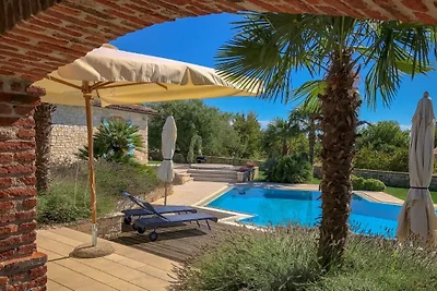 Villa Casa Villino mit Pool