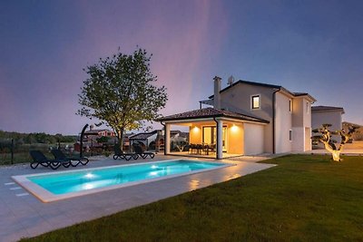 Villa Stefany mit Pool