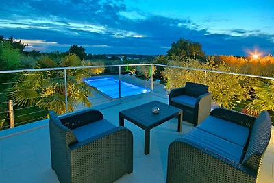Appartamento Livija 4 con piscina