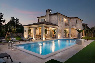 Villa Elena Exclusive con piscina