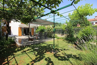 Ferienhaus Lavanda in Strandnähe