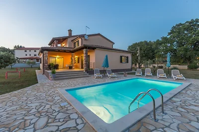 Villa Natura mit Pool