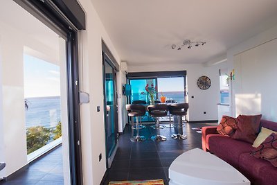 Design-Beach-Resort-Penthouse 