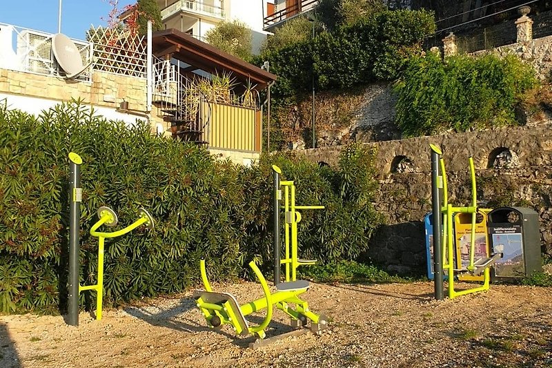 outdoor gym 