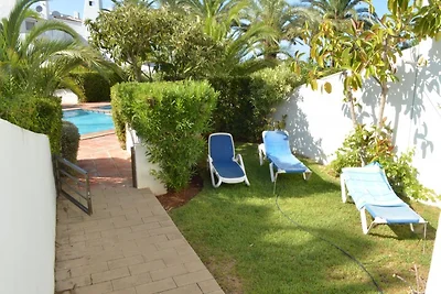 Ferienhaus mit Pool, primera Linea