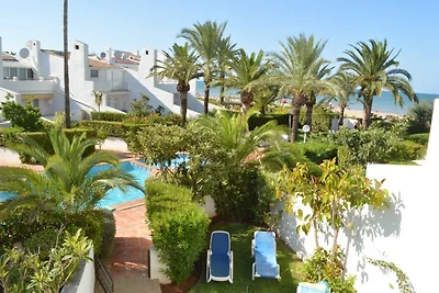 Ferienhaus mit Pool, primera Linea