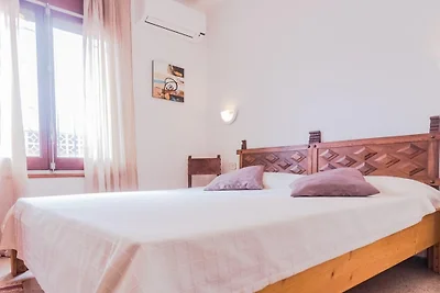 Casa Olmena mit Bootsliegeplatz 6m