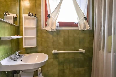 Casa Olmena mit Bootsliegeplatz 6m