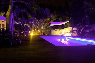6 Frangipani Apartments