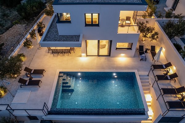 Ferienhaus Podstrana