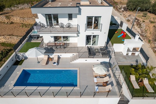Ferienhaus Podstrana