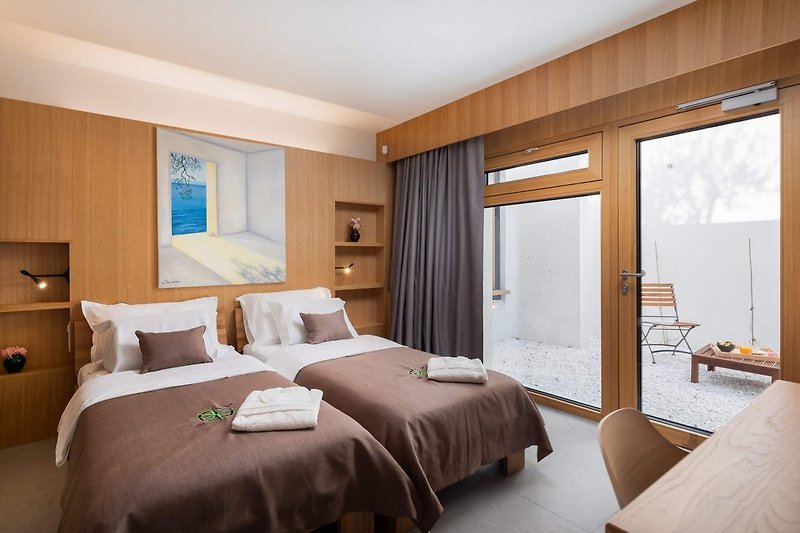 Schlafzimmer Nr. 3 (23 m2) bietet zwei Einzelbetten (90 cm x 200 cm) (kann zu einem Kingsize-Bett verbunden werden).