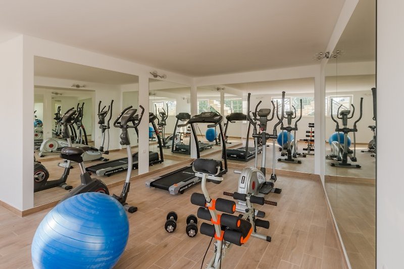 Fitness room at lower ground floor - pool level