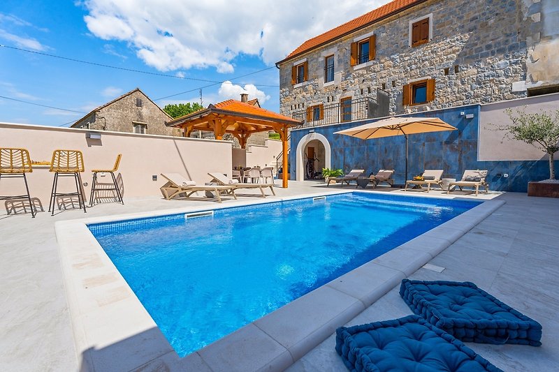 Charmante Villa Perina mit privatem Pool