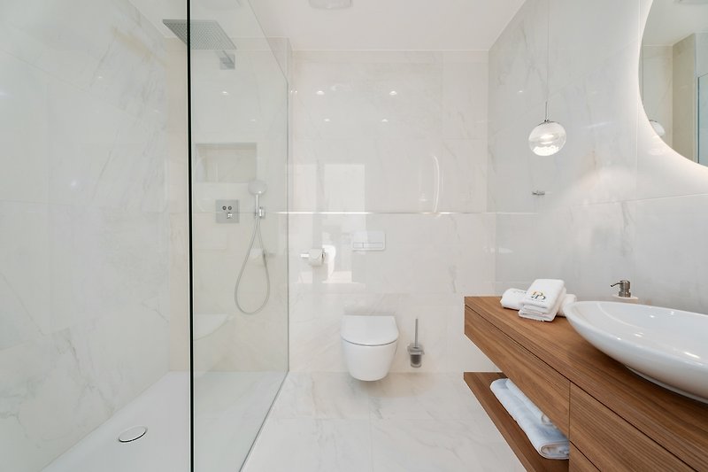 En-suite Badezimmer mit Dusche 140x90 (Schlafzimmer Nr. 4)