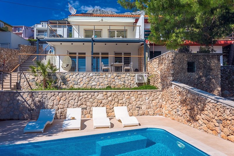 Villa Casa Ahoi is specially designed for small families or couples for a relaxing holiday, your own piece of Heaven