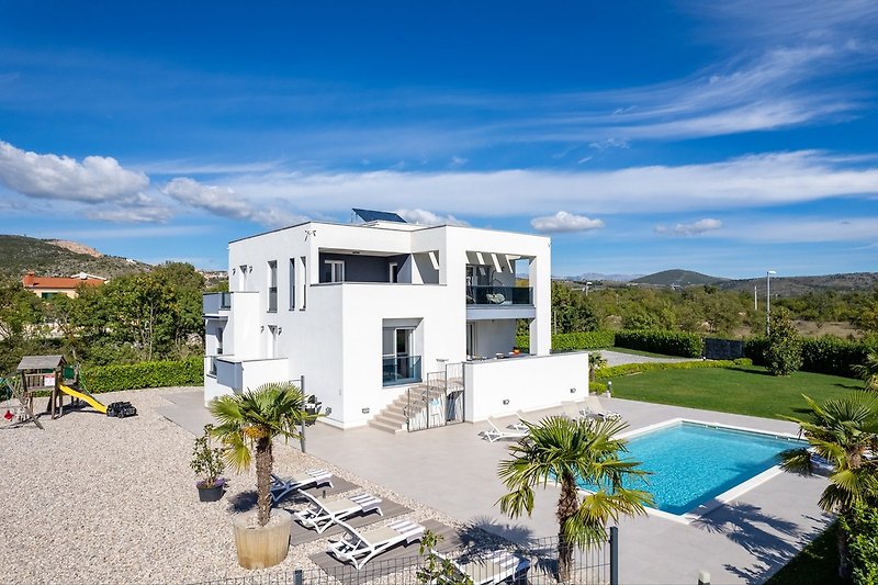 Villa Marijeta exclusive 5 star villa with 50sqm private, heated pool, 6 bedrooms