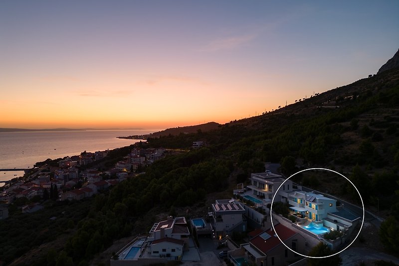 Lage der Villa Allegra und atemberaubender Blick auf den Sonnenuntergang