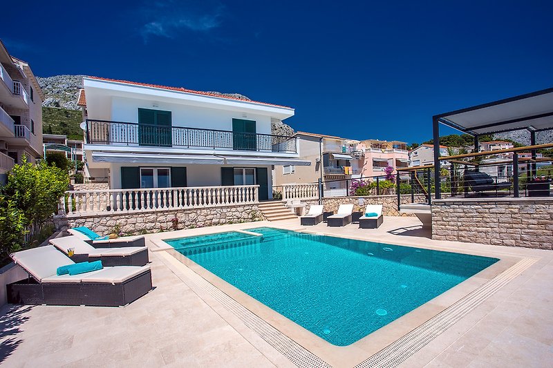 Beachfront Villa Draga with 32sqm private, heated pool