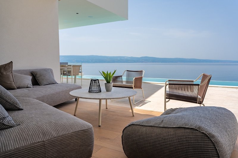 Luxurious Villa Nina is a new and modern property with stunning sea views