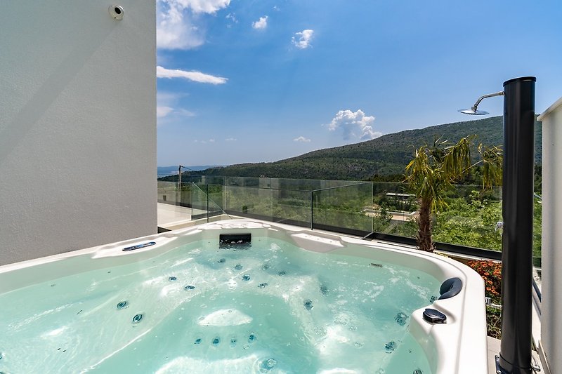 You can relax and enjoy hot summer evenings in Jacuzzi