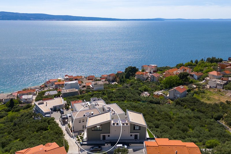 Eingebettet oberhalb der malerischen Küste bietet die Villa den ultimativen Rückzugsort