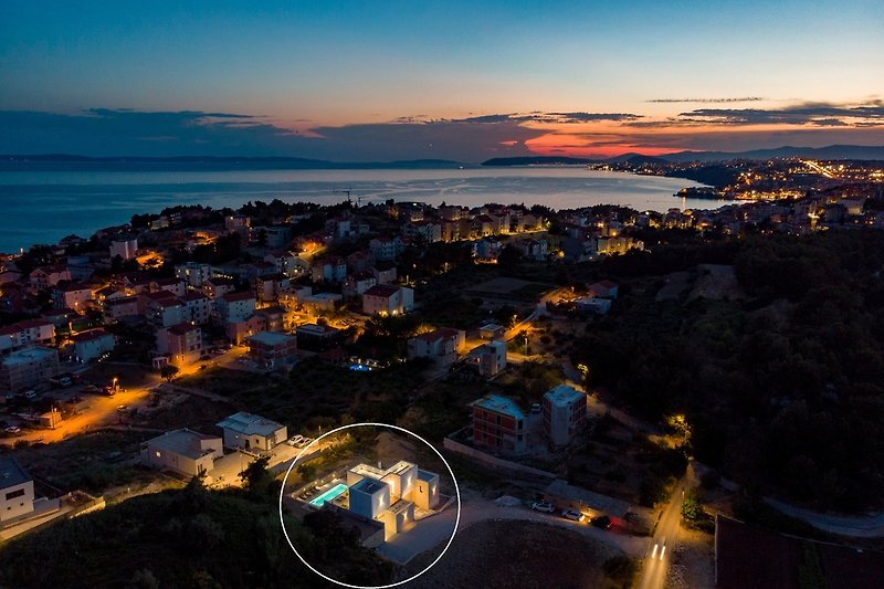 Located in Podstrana 1km from the coastal road at the most beautiful part of the Dalmatian coast