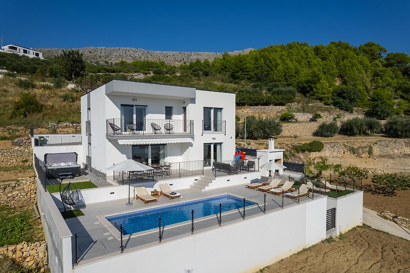 This property guests simply enjoy this peaceful environment with sea views.